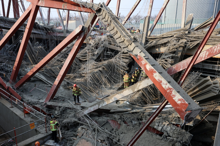 광주대표도서관 붕괴현장