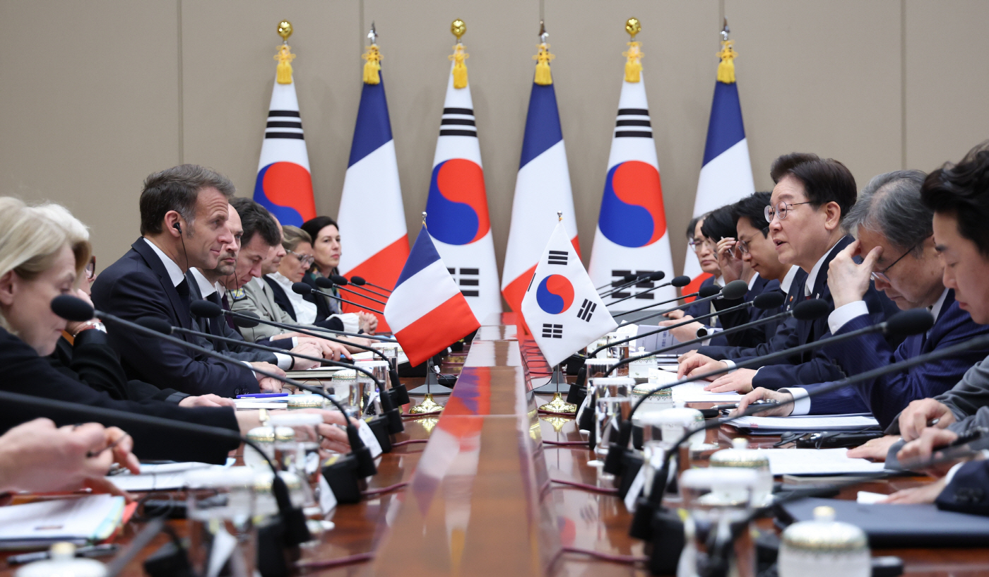 한-프랑스 확대 정상회담<YONHAP NO-2899>