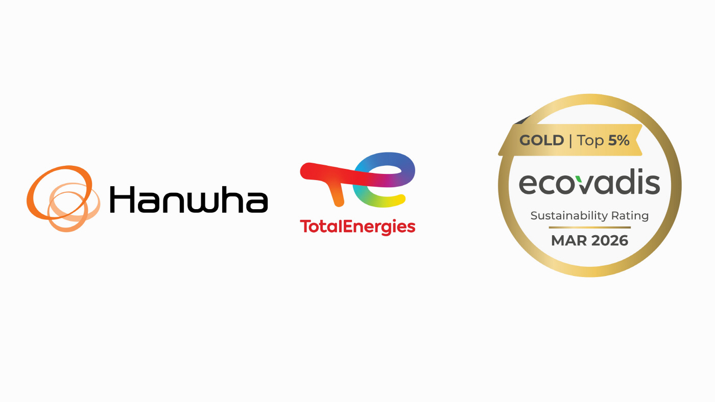 사진1_한화토탈에너지스 로고와 골드 등급 메달