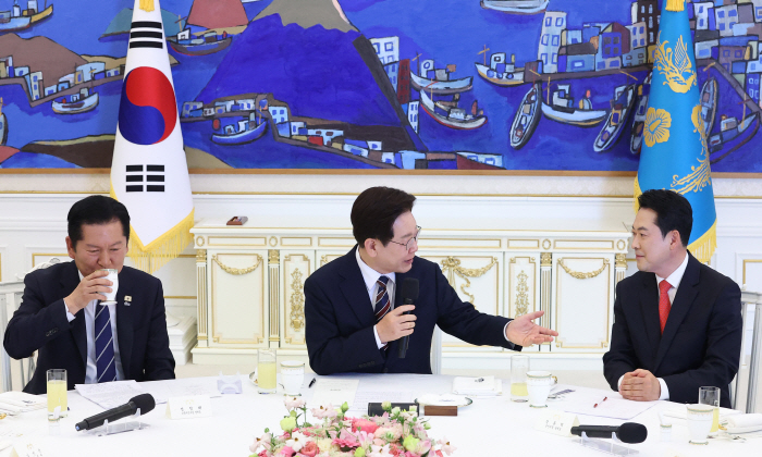 이재명 대통령, 여야정 민생경제 협의체 회담 발언