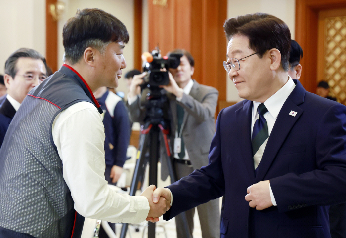 이재명 대통령과 양경수 민주노총 위원장