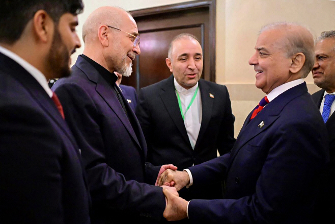 PAKISTAN-WAR-IRAN-US-ISRAEL-DIPLOMACY