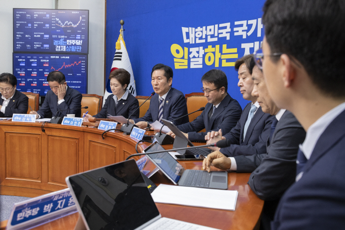 발언하는 정청래 대표<YONHAP NO-4172>