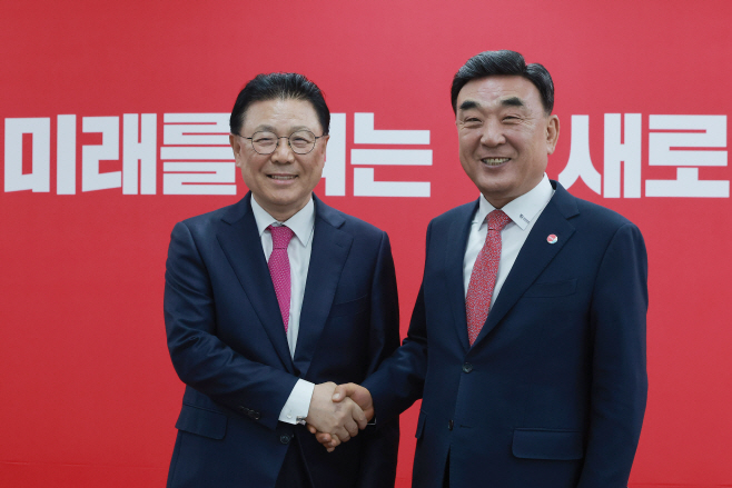 6·3 지방선거 울산시장 도전하는 박맹우 전 시...<YONHAP NO-4256>