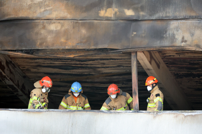 무단 증축 현장에서 합동 감식