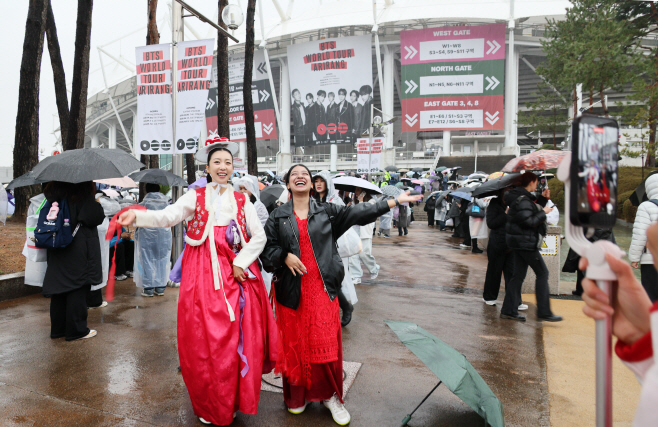 BTS 공연도 보고 '아리랑' 춤도 배우고