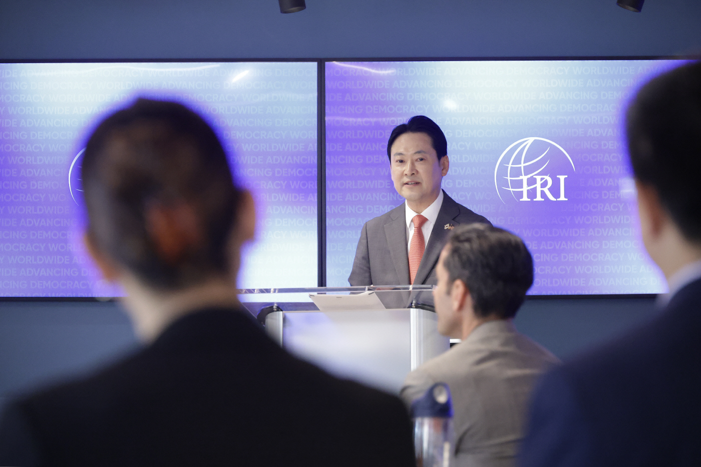 국제공화연구소 방문한 국민의힘 장동혁 대표