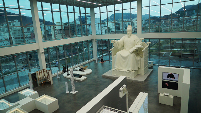 세종대왕 원형 및 글자감각 전시실 전경