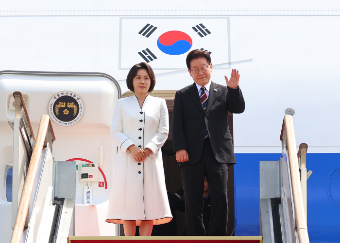 이재명 대통령, 인도·베트남 순방 출국