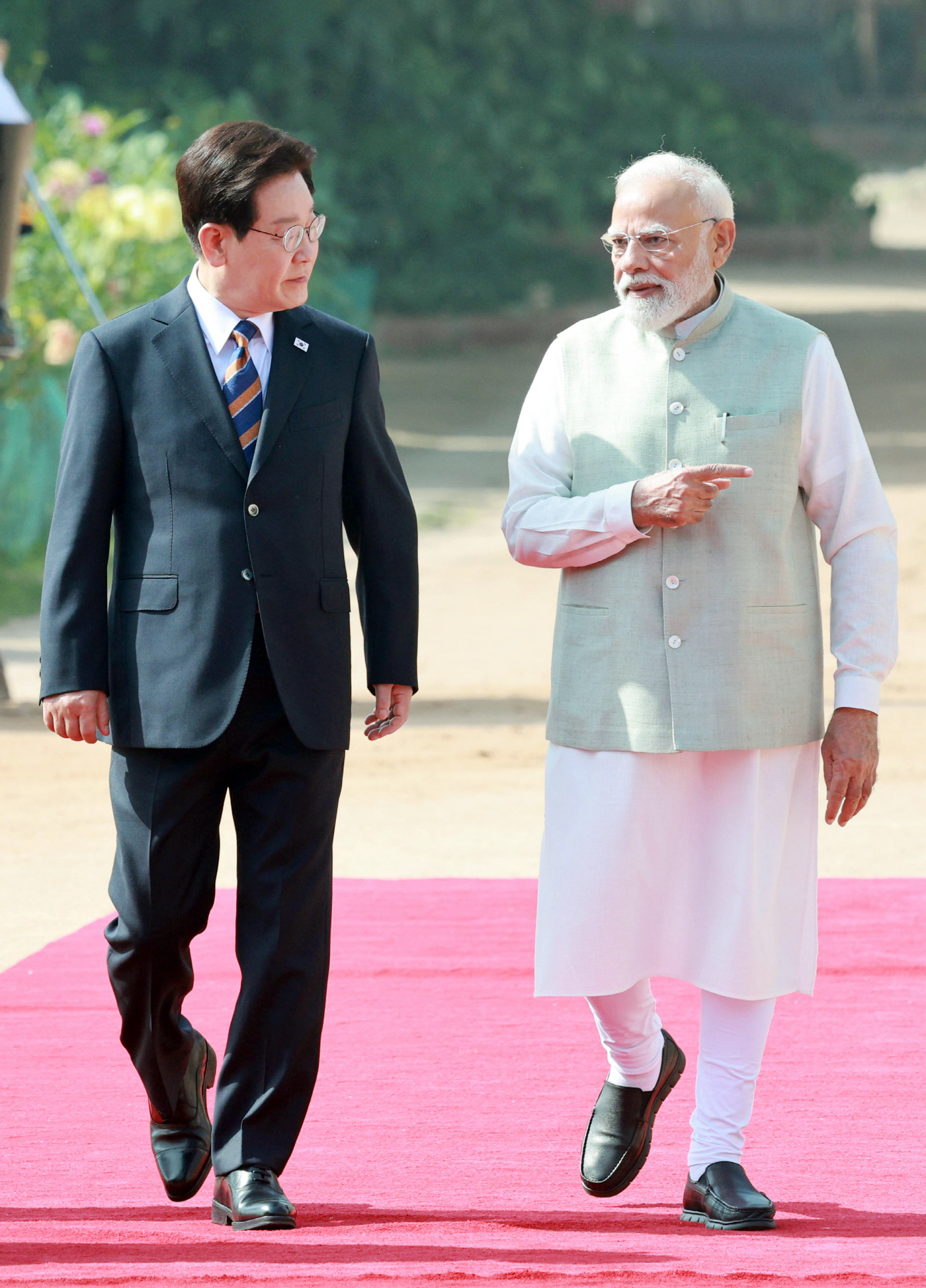 이재명 대통령과 모디 총리<YONHAP NO-4249>