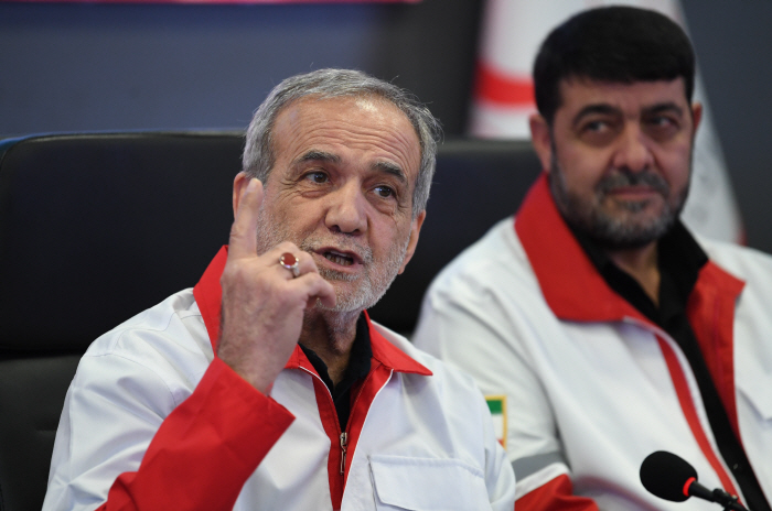 IRAN-TEHRAN-PRESIDENT-IRCS-VISIT