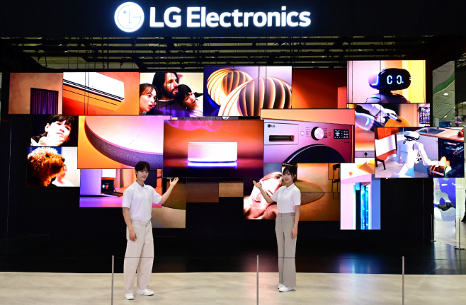 (사진4) LG전자, ‘2026 월드IT쇼’ 참가...고객 곁에서 일상 케어하는 AI 솔루션 선보여