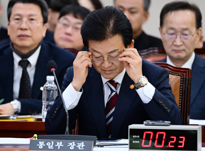 외통위 현안질의-25