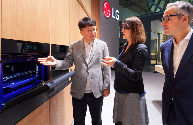 [사진 4] LG전자, 첫 빌트인 가전 패키지 발표…100년 역사 본고장 유럽 공략 본격화
