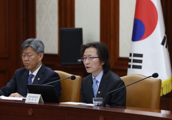 발언하는 주병기 공정거래위원장<YONHAP NO-4433>