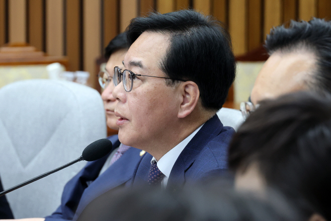 국민의힘 원내대책회의<YONHAP NO-3870>