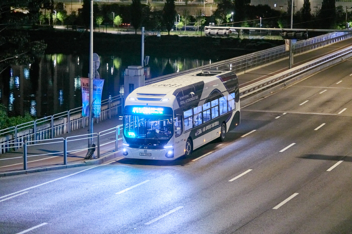 첨부사진 3. A504 차량 사진(2)