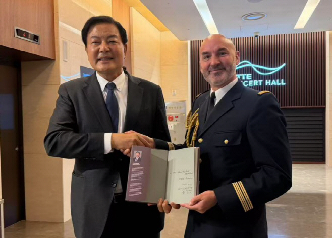 0428 황기철_프랑스 무관