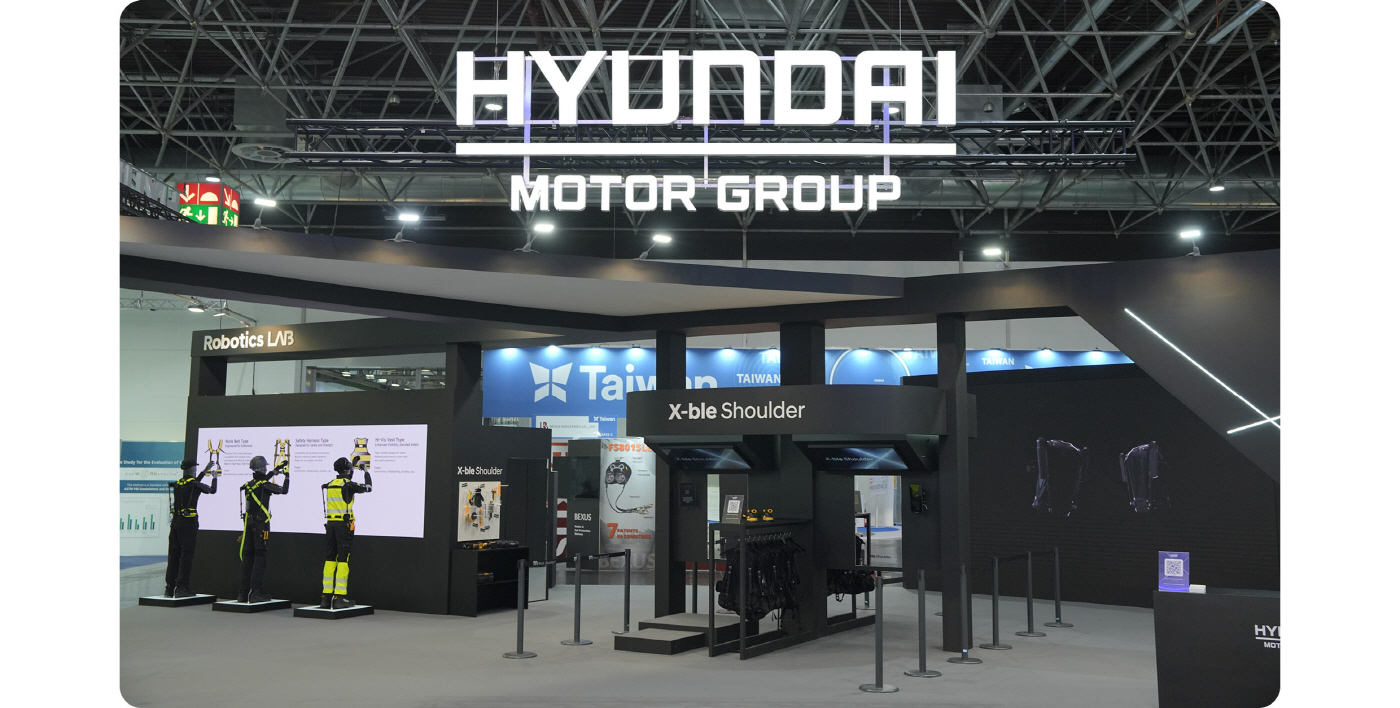 f4519a3f32f04d17b6ec2656c501a223