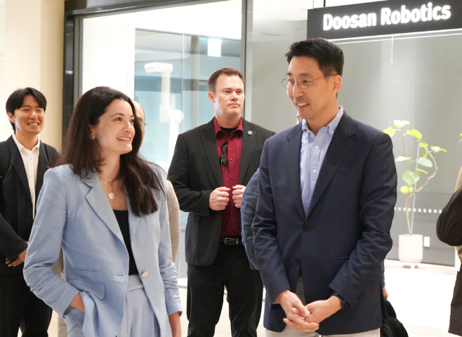 대외_김민표 대표와 매디슨 황