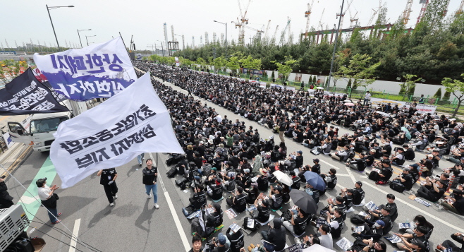 삼성전자 노조 투쟁 결의대회<YONHAP NO-6190>