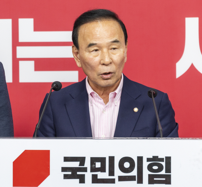 국민의힘 공천관리위, 6ㆍ3 재보선 후보 공천 결...<YONHAP NO-5228>