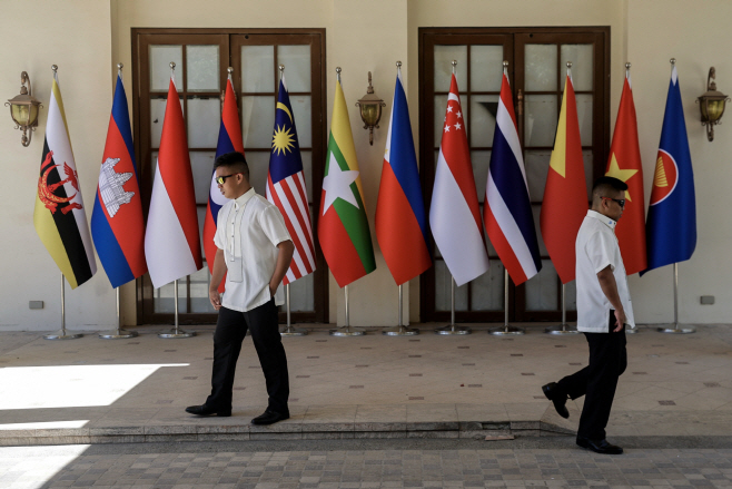 PHILIPPINES ASEAN SUMMIT <YONHAP NO-5193> (EPA)