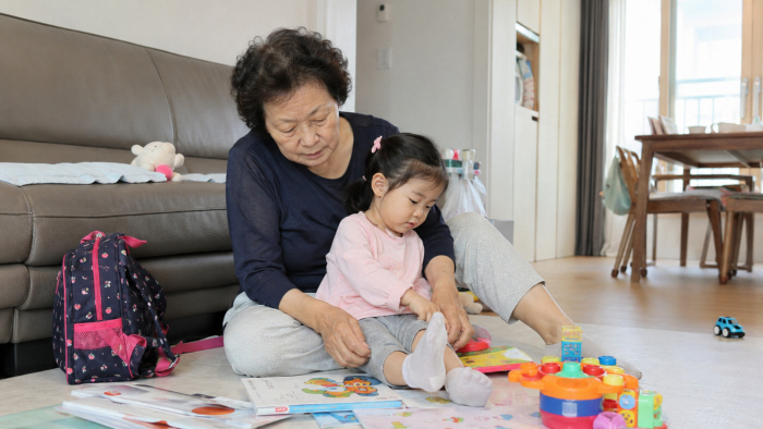 수정됨_조부모육아