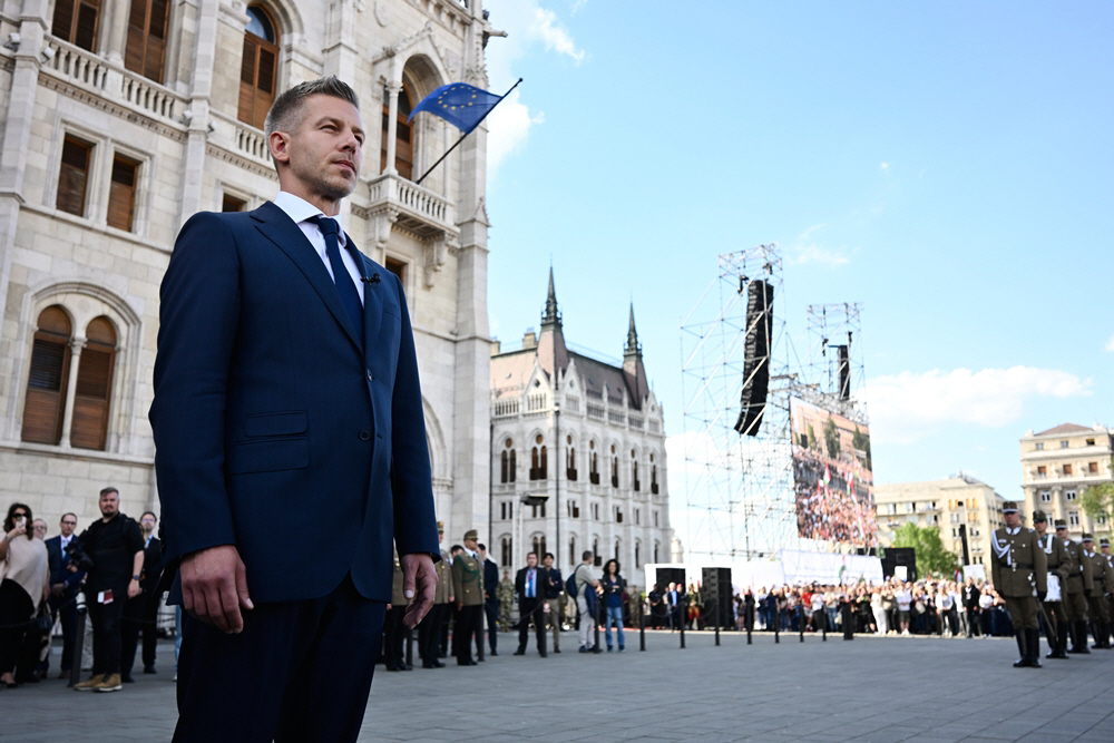 Hungary Magyar Inauguration <YONHAP NO-0512> (AP)