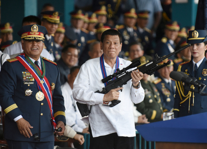 PHILIPPINES-SENATOR/ <YONHAP NO-5701> (DONDI TAWATAO)