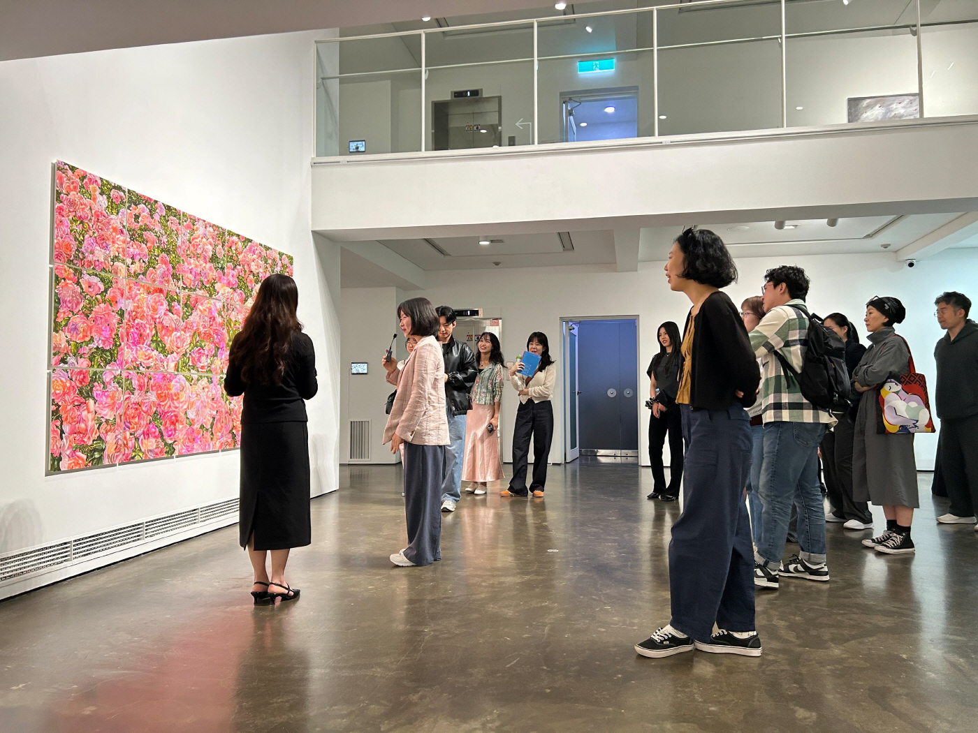 [사진1] 조유정 작가의 ARTISTOUR 프로그램 진행 사진