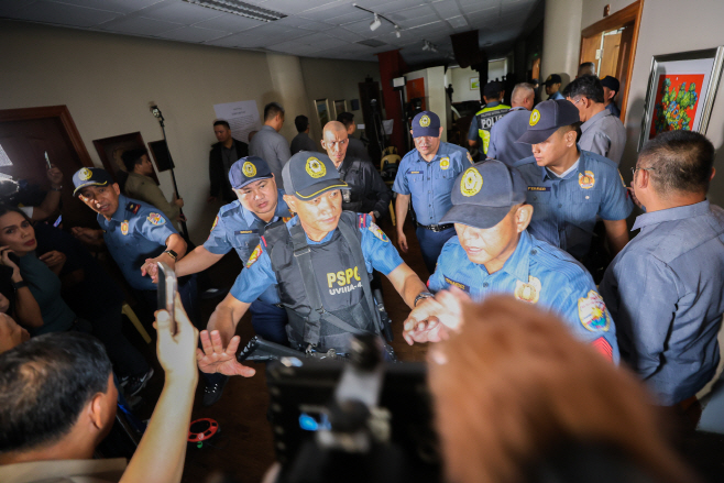 THE PHILIPPINES-PASAY CITY-SENATE B... <YONHAP NO-9216> (XINHUA)