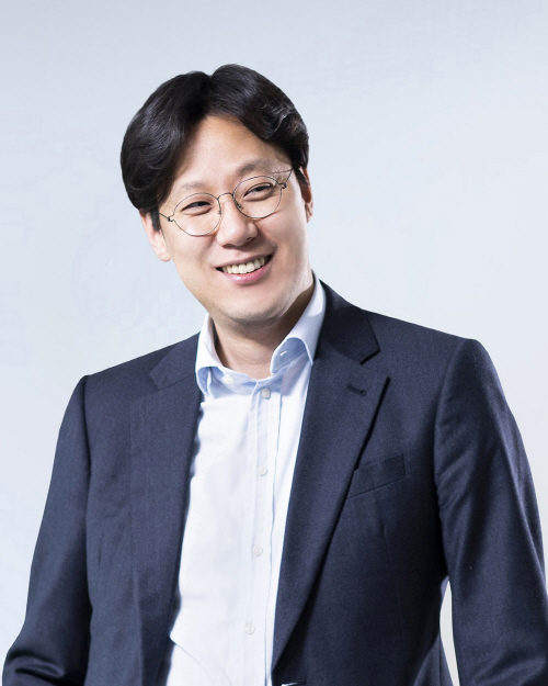 02. 미스토홀딩스 윤근창 대표이사·사장 이미지 (1)