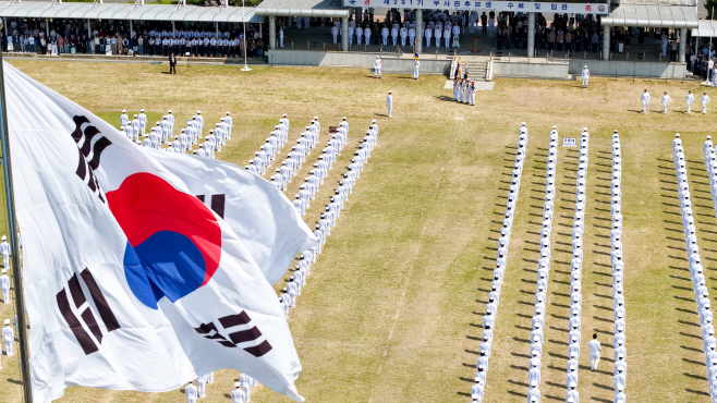 해군 제291기 부사관 후보생 수료·임관식<YONHAP NO-4530>