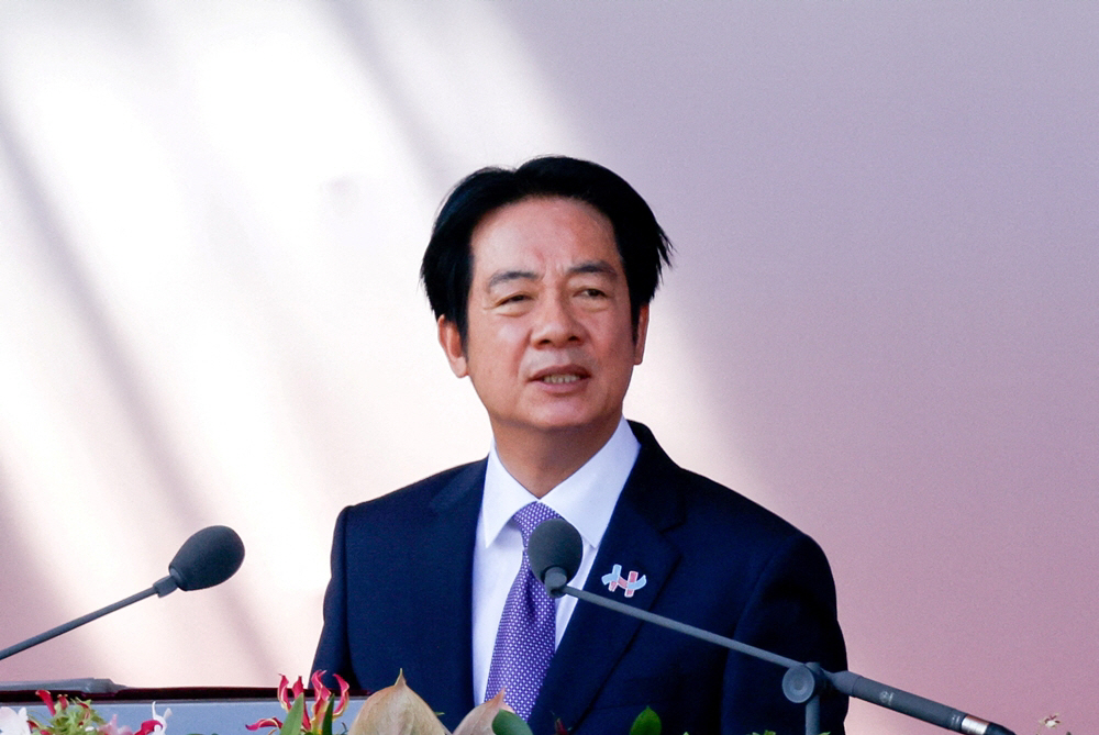 CHINA-USA/TAIWAN <YONHAP NO-5829> (REUTERS)