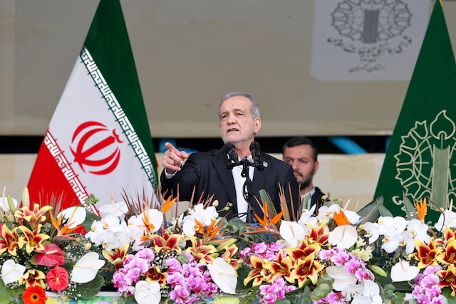 Iran orders internet reopening after shutdown