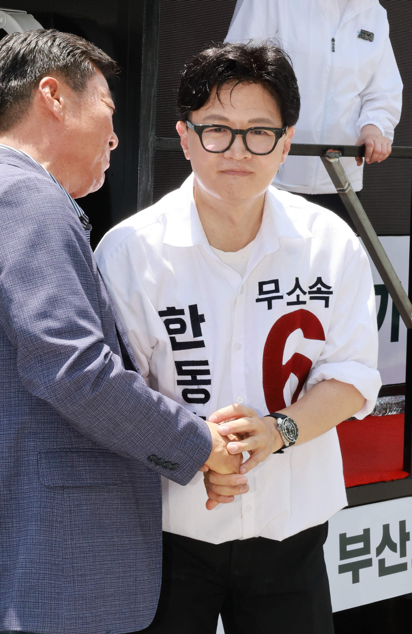 인사하는 한동훈 후보