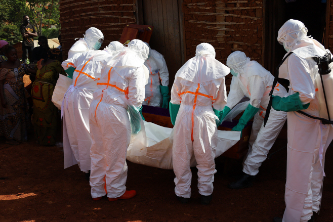 DR CONGO-MONGBWALU-EBOLA OUTBREAK-BURIAL