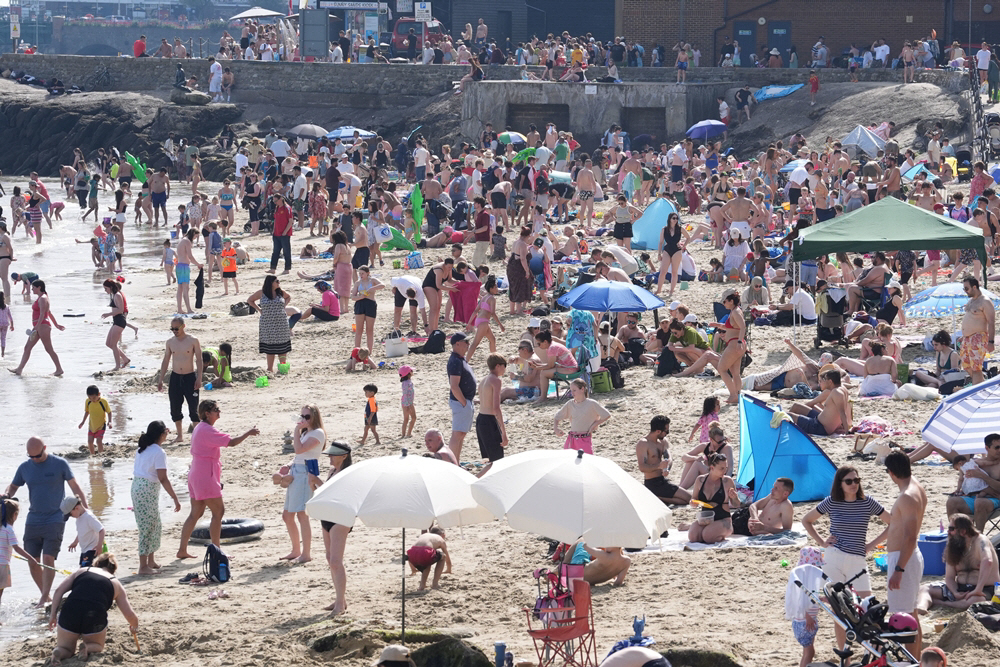 Britain Weather <YONHAP NO-0310> (Gareth Fuller/PA via AP)