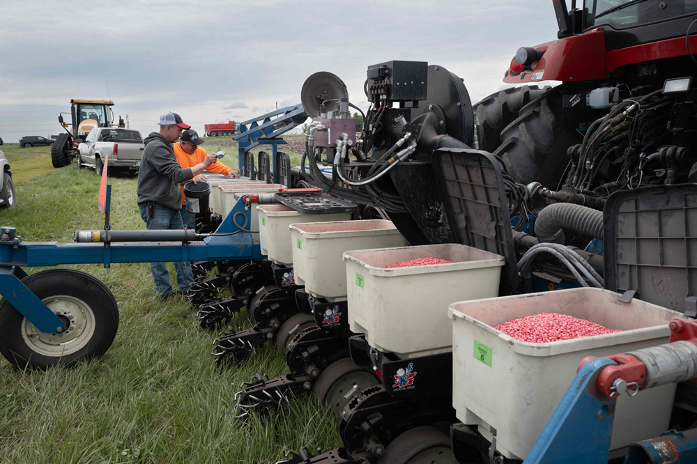 US-IOWA-FARMERS-FACE-... <YONHAP NO-7098> (Getty Images via AFP)