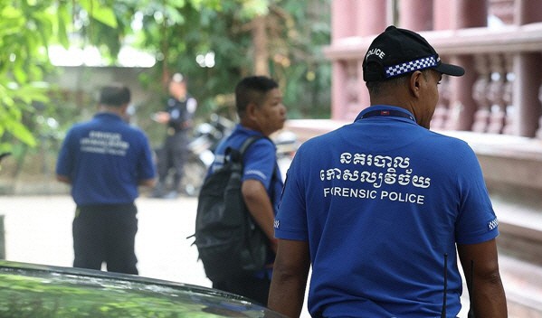Cambodia sentences 6 Chinese to life imprisonment