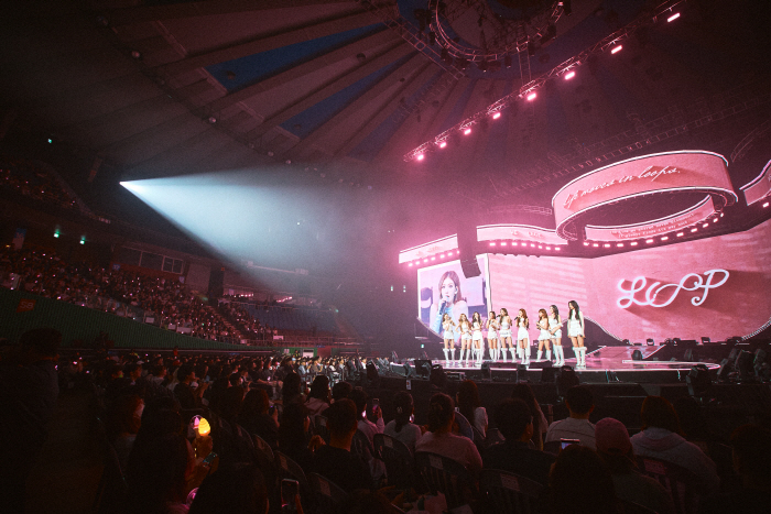 아이오아이