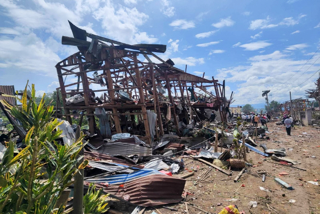 Myanmar Explosion <YONHAP NO-0707> (Palaung Land via AP)