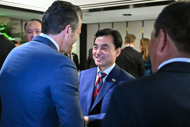 SINGAPORE-DIPLOMACY-DEFENCE-SHANGRI-LA
