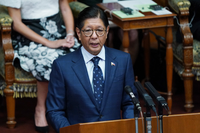 JAPAN-PHILIPPINES-DIPLOMACY <YONHAP NO-6844> (AFP)