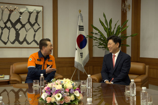 장인화회장님과 담소