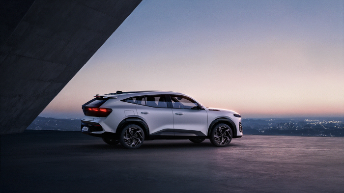 [사진자료] 르노 필랑트(Renault FILANTE)_2