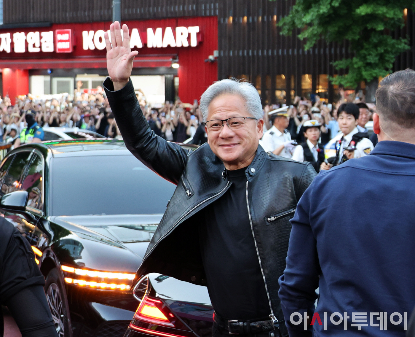 젠슨 황 홍대 삼겹 회동 끝-6