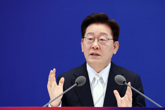 발언하는 이재명 대통령<YONHAP NO-3697>
