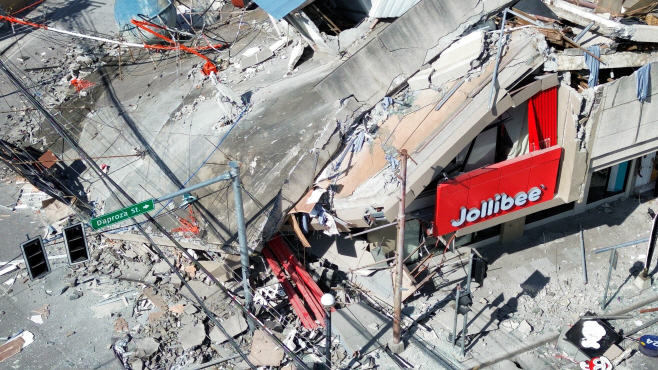 PHILIPPINES-QUAKE/ <YONHAP NO-4490> (via REUTERS)